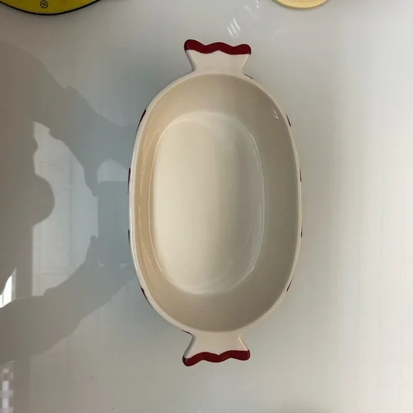 White and Red Ceramic Serving Dish - Picture 2 of 4